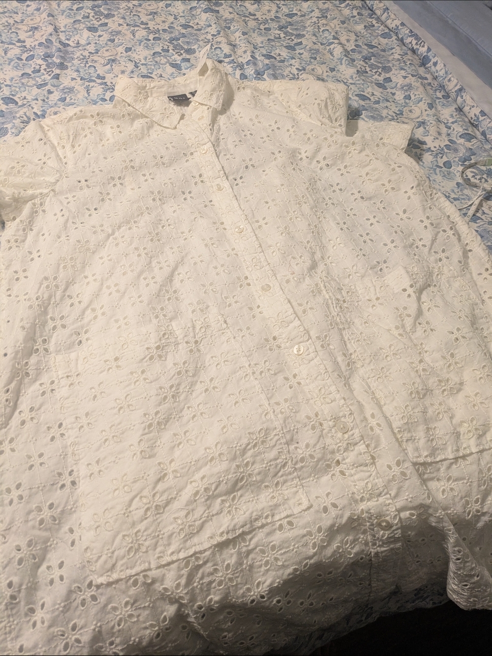 GAP White Eyelet Button-Front Dress - Picture 8 of 8